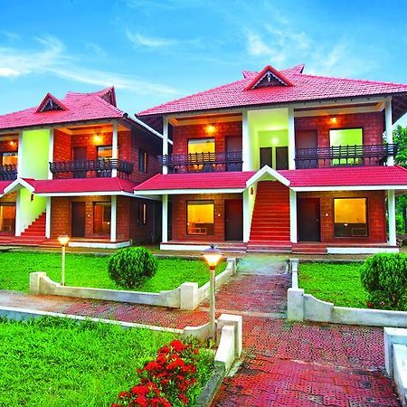 Leisure Vacations Gold Field Lake Resort, Kumarakom Exteriör bild
