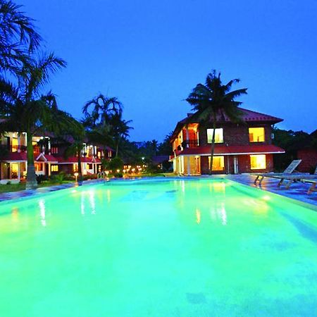 Leisure Vacations Gold Field Lake Resort, Kumarakom Exteriör bild